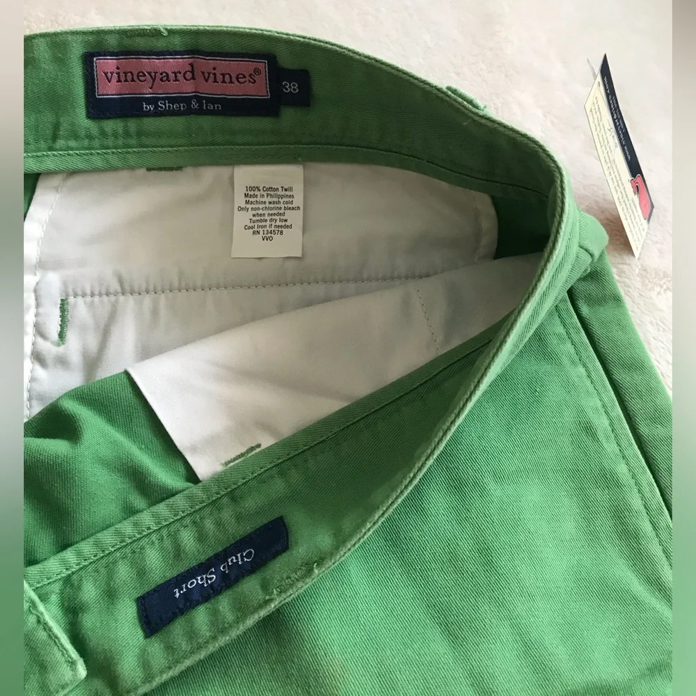 Vineyard Vines Men’s Flat Front Chino Shorts - Kelly Green